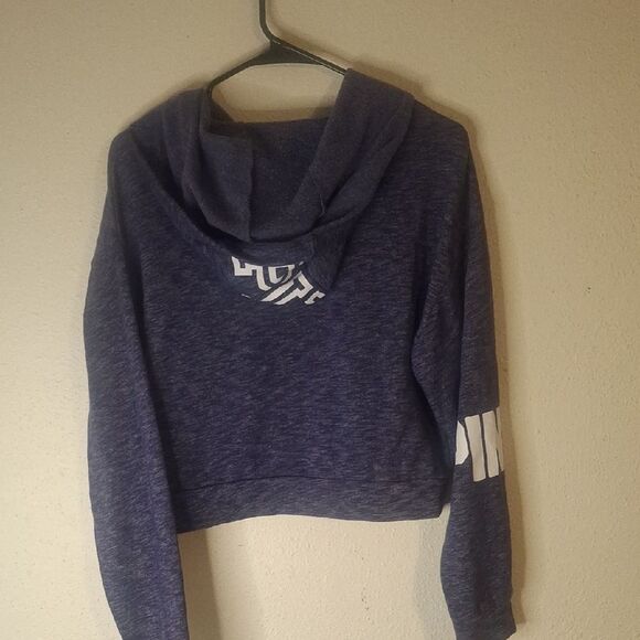 PINK Victoria's Secret Women's Hoodie size small - Picture 3 of 6